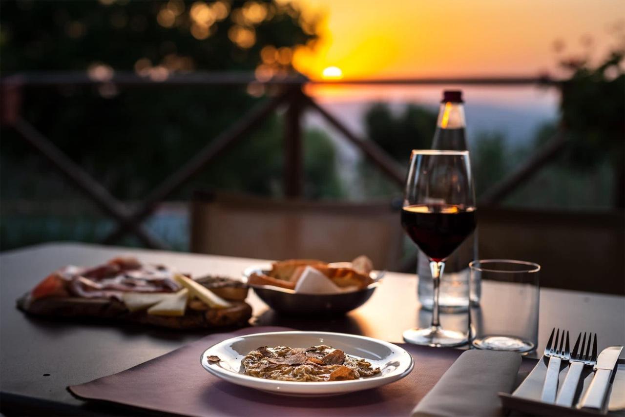 Albergo Ristorante Il Terziere Trevi Ngoại thất bức ảnh